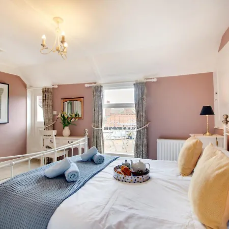 Coral Tatil Evi