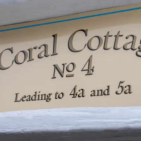 Coral Tatil Evi